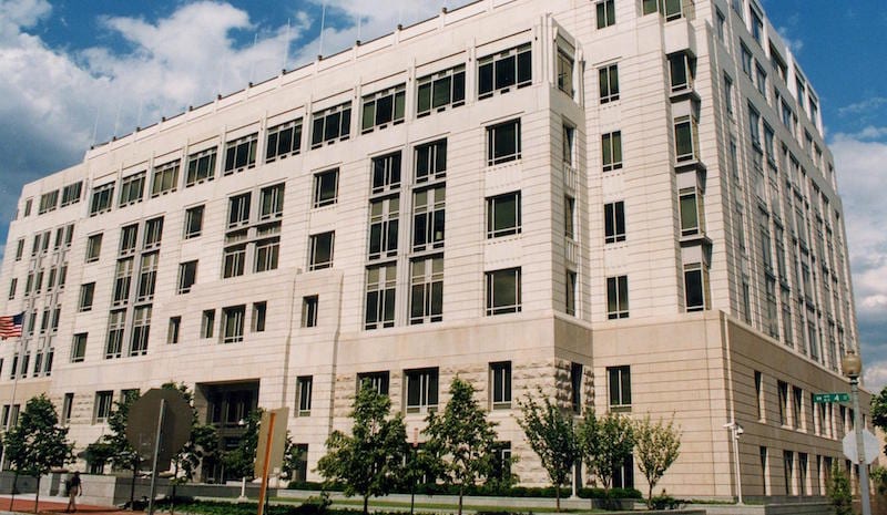 Implicazioni sulla Sicurezza e sulle Operazioni dell’FBI