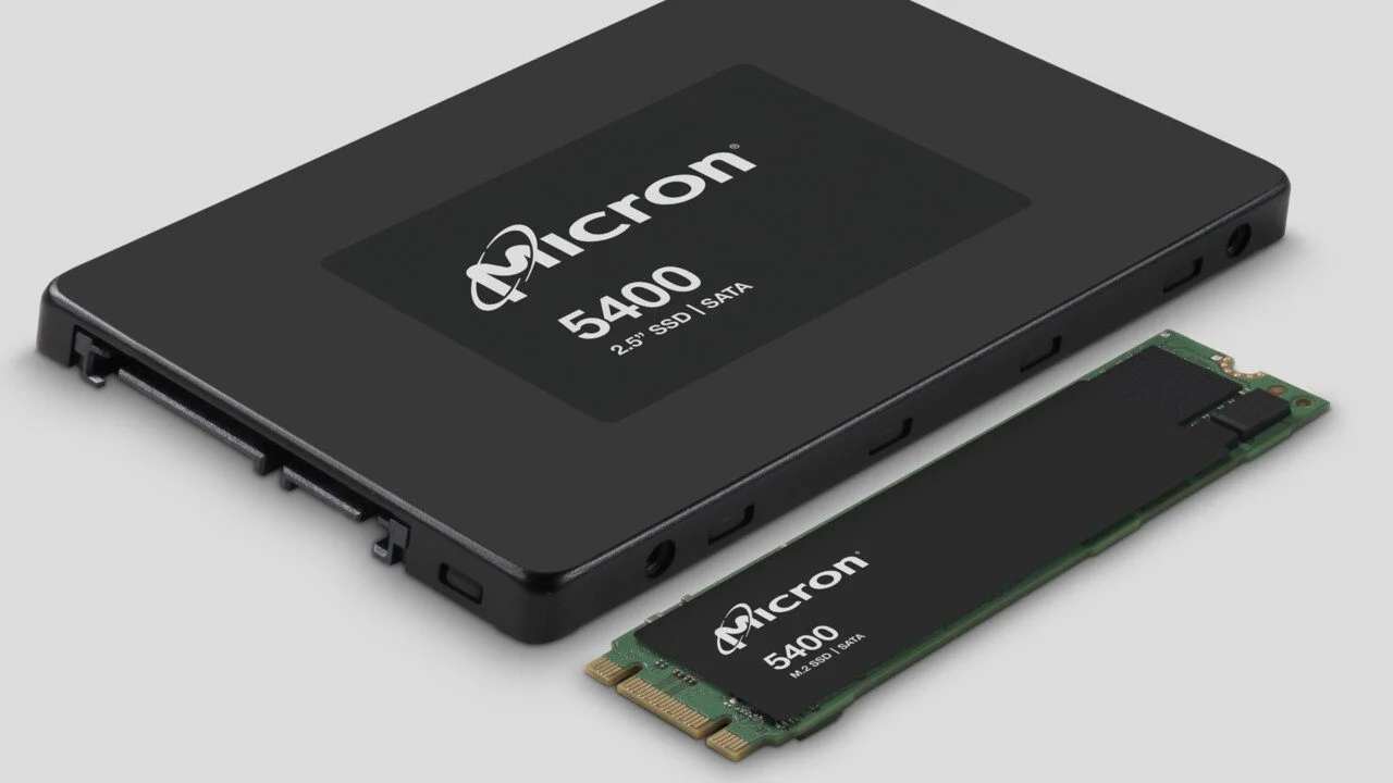 Interfaccia software per aggiornamento firmware SSD