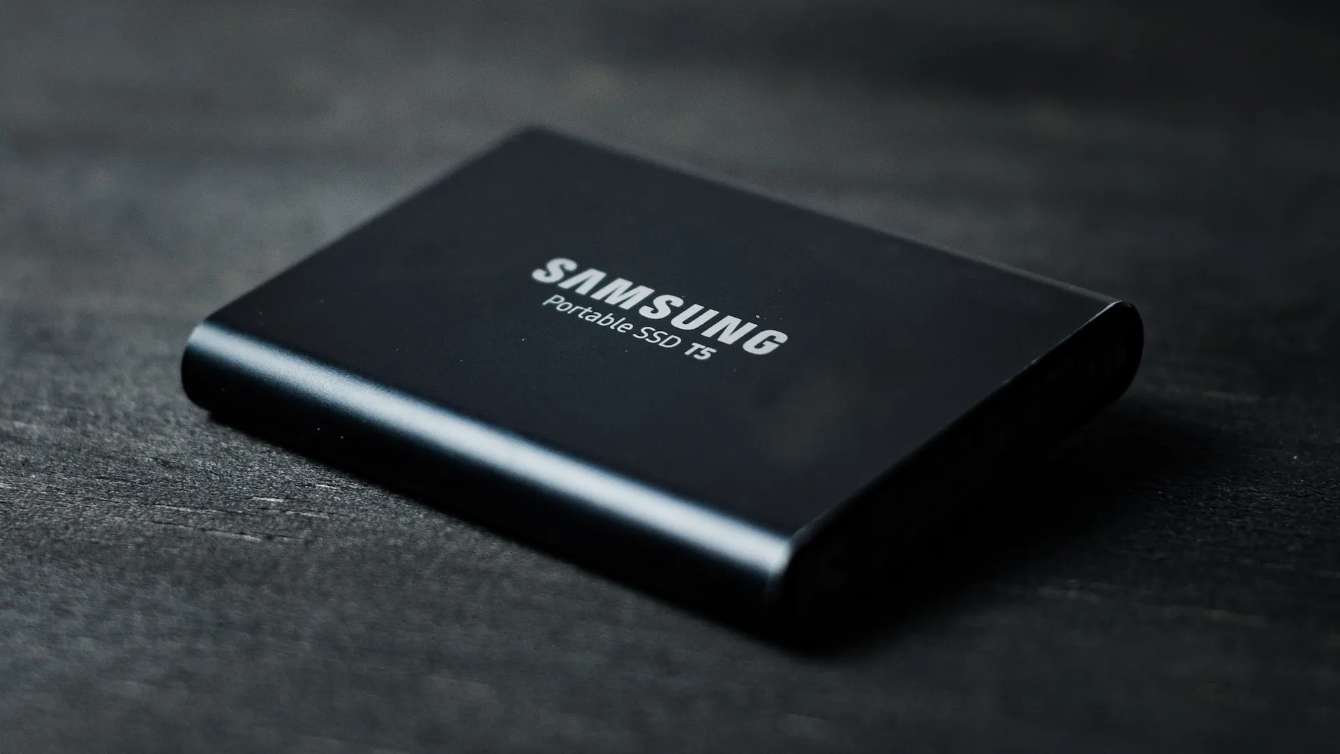 Attivazione del comando TRIM su Windows per SSD