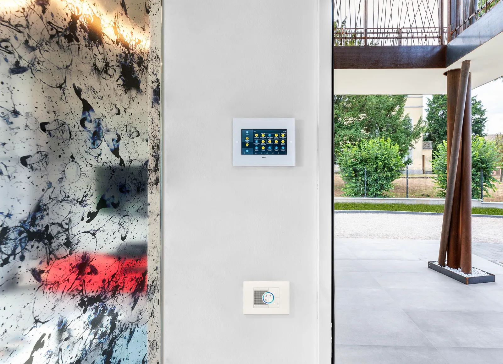 Interfacce Intuitive, Sensori e Dispositivi Smart