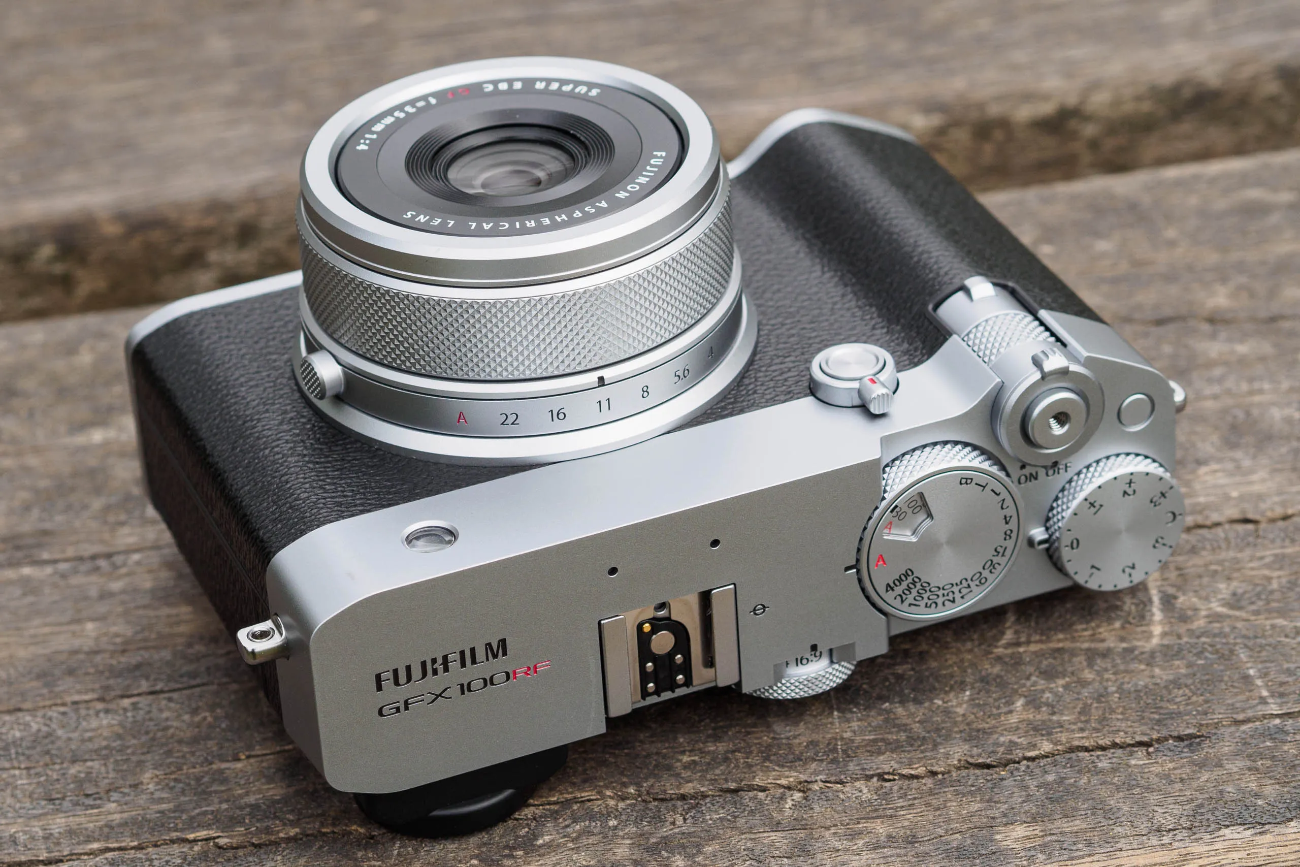 Funzionalità Video e Multimediali: La Fujifilm GFX100RF sul Verso Cinema