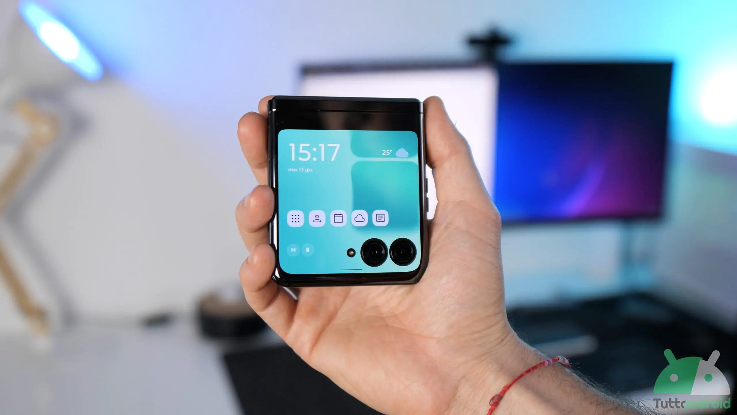 Caratteristiche Chiave di Android 15 per Motorola Razr+